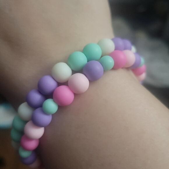 Pastel kandi colored stretchy beaded bracelets, lavender mint green pink white - Picture 2 of 2